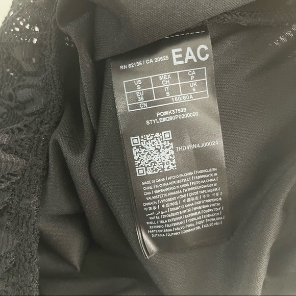 COPY - Guess crop top Keziah Lace Pom Top JET BLACK - Picture 5 of 8